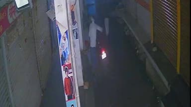 देपालपुर: बेटमा में गाड़ी चोर सक्रिय, सोसाइटी रोड क्षेत्र से अज्ञात चोरों ने दो वाहन चुराए