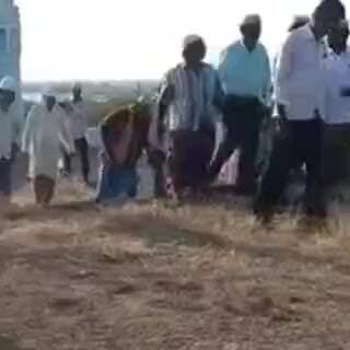 శింగనమల: సింగనమల మండల కేంద్రంలోని ముస్లింలు సమస్యలు పరిష్కరించేందుకు ప్రభుత్వం కృషి చేస్తుందని మైనార్టీ నేతలు తెలిపారు