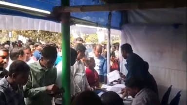 মেমারি ১: মেমারিতে স্বনির্ভর বাংলা ক্যাম্প পরিদর্শনে তৃণমূল ব্লক সভাপতি