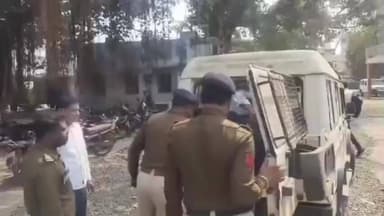 नरसिंहपुर: सुआताला थाना क्षेत्र में अवैध शराब तस्करी में एक गिरफ्तार, दो फरार