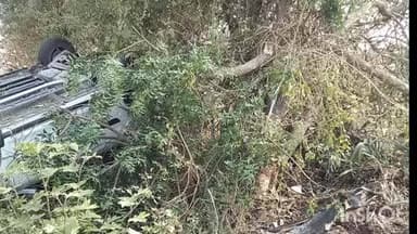 ಹಿರೇಕೆರೂರು: ಮದುವೆ ಮಾಡಿಸಲು ಅಂದಿದ್ದ ಯುವಕರ ಕಾರು ಪಲ್ಟಿ, ಯುವತಿ ಪರಾರಿ; ಚೆನ್ನಹಳ್ಳಿ ಗ್ರಾಮದ ಬಳಿ ಅಪಘಾತ