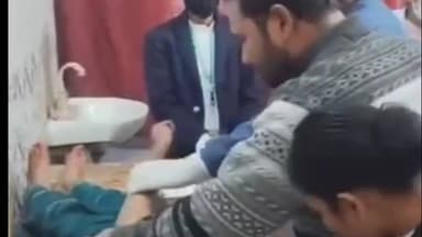 बेल्थरा रोड: बेल्थरारोड रेलवे स्टेशन पर चलती ट्रेन से कूदी महिला, हालत नाजुक