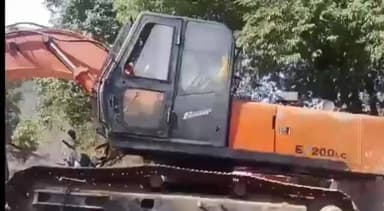 చింతపల్లి మండలం ఇటుక దిబ్బల వద్ద జెసిబికి విద్యుత్ వైర్లు తగిలి సజీవ దహనమైన డ్రైవర్