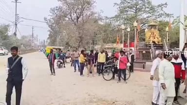 पुतला दहन के दौरान बड़ा हादसा, यातायात प्रभारी आग में झुलसे
#fbviral #rewa #LatestNews #viral #petrolnews #रीवा #मैहर #...