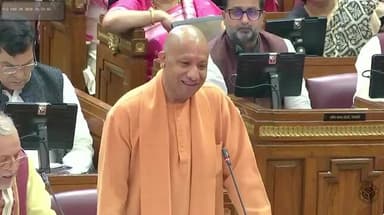 देखिए पाडें जी,सच स्वीकार करें..
आप तीन हजार देते थे,हम 18 हजार ₹ देगें
यूपी सीएम योगी आदित्यनाथ का ऐलान अप्रैल से शिक्...