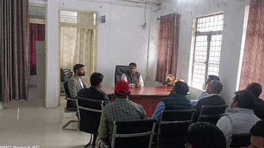 अशोक नगर: 14 मार्च को होने वाली नेशनल लोक अदालत की तैयारियों को लेकर जिला न्यायालय में हुई बैठक