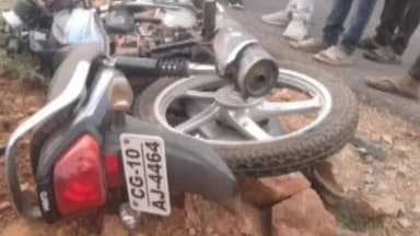 कोटा: रतनपुर कोटा मार्ग पर जूना शहर के पास भीषण सड़क हादसे में 2 की मौके पर मौत, 1 गंभीर रूप से घायल