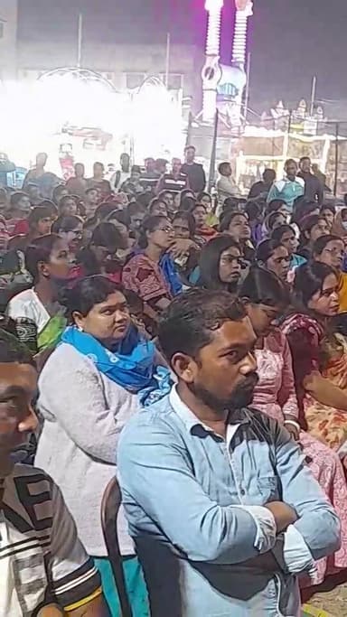 বহরমপুর মেলায় বহরমপুর পৌরসভার পৌরপিতা নাড়ুগোপাল মুখার্জি ।