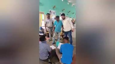 ডেবরা: “যুব সাথী” ও ভূমিহীন কৃষক রেজিস্ট্রেশন ক্যাম্পের ষষ্ঠ দিনে ডেবরা জুড়ে ছিল নজরকাড়া ভিড়