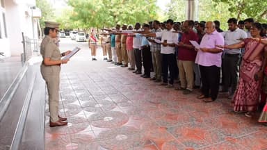 பெரம்பலூர்: மாவட்ட எஸ்பி அலுவலகத்தில் உலகத் தாய்மொழி தின உறுதிமொழி ஏற்பு நிகழ்ச்சி நடந்தது