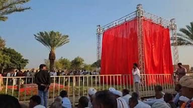 पूर्व मुख्यमंत्री अशोक गहलोत स्वर्गीय जितेंद्र गोदारा की मूर्ति अनावरण करने के कार्यक्रम में पहुंचे!! पूर्व सांसद बद्रीर...