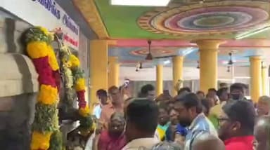 சிவகங்கை: சிவகங்கை அருகே மாசி திருவிழா நடிகர் சசிகுமார் பால்குடம் எடுத்து தரிசனம்