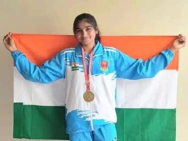 ఇండోనేషియాలో జరిగిన ఇంటర్నేషనల్ బాల్ బ్యాడ్మింటన్ టెస్ట్ సిరీస్లో చత్తా చాటిన పల్నాడు జిల్లా యువతి