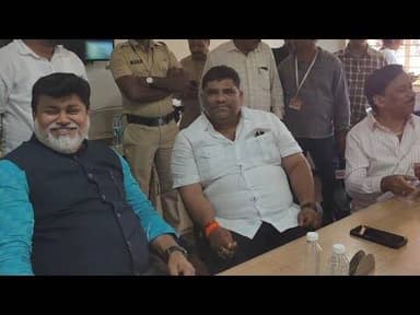 Uday Samant | मंत्री उदय सामंत आणि वैभव नाईक यांनी जागवल्या जुन्या आठवणी पत्रकारांनाही हसू आवरेना