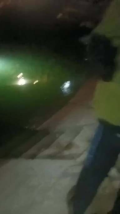 अजितपुरा हेड के नजदीक पुल के पास रासलाना वितरिका नहर में एक बोलेरो गाड़ी ओर मोटरसाइकिल जा गिरा । अब तक मिली जानकारी के ...