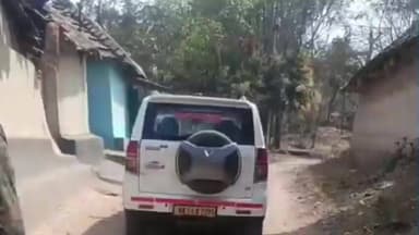 পাড়া: পাড়া থানার বিভিন্ন এলাকায় অভিযান চালাল আবগারি দফতর, উদ্ধার ৩৫ লিটার চোলাই মদ ও ৪২০ লিটার উপকরণ