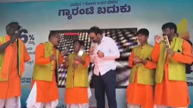 ಕಲಘಟಗಿ: ಕಲಘಟಗಿ ಪಟ್ಟಣದಲ್ಲಿ ರಾಜ್ಯ ಸರ್ಕಾರದ ಪಂಚ ಗ್ಯಾರಂಟಿ ಯೋಜನೆಗಳ ಎಲ್ ಇ ಡಿ ಪ್ರಚಾರ ವಾಹನಕ್ಕೆ ಸಚಿವ ಸಂತೋಷ ಲಾಡ್ ಚಾಲನೆ