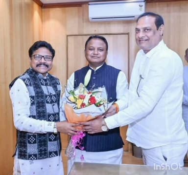 ଟିଟିଲାଗଡ: ଟିଟିଲାଗଡ଼ ବିଧାୟକ ଶ୍ରୀଯୁକ୍ତ ନବୀନ ଜୈନଙ୍କ ବାର୍ଦ୍ଧକ୍ୟ ଭତ୍ତା ପ୍ରସ୍ତାବକୁ ବିଧାନସଭାରେ ଅନୁମୋଦନ ହୋଇଥିବାରୁ ମୁଖ୍ୟମନ୍ତ୍ରୀଙ୍କୁ ଧନ୍ୟବାଦ