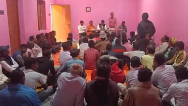 হুড়া: বুথ শক্তিশালী করার লক্ষ্যে বিজেপির বুথ বিজয় অভিযান তালাজুড়ি ও হুড়ায়,উপস্থিত বিধায়ক কমলাকান্ত হাঁসদা