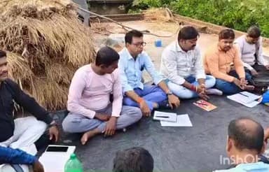 উদয়নারায়ণপুর: পাঁচারুল অঞ্চলে উদয়নারায়নপুর দু'নম্বর মন্ডল বিজেপির পক্ষ থেকে গৃহ সম্পর্ক অভিযান কর্মসূচি