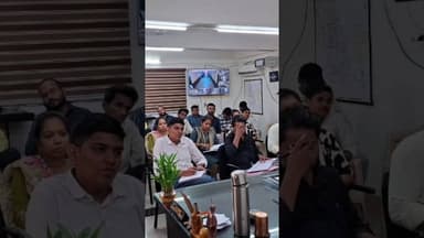 દેવગઢ બારીયા મામલતદાર કચેરી ખાતે મામલતદારના અધ્યક્ષતામાં તલાટી કમ મંત્રીઓની માસિક મિટીંગ યોજાઈ