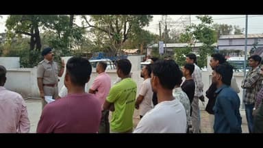 પીપલોદ પોલીસ દ્વારા પો.સ્ટે વિસ્તારમાં કાર્યરત ડી.જે. સંચાલકો અને તેમના ઓપરેટરો સાથે બેઠક યોજાઈ