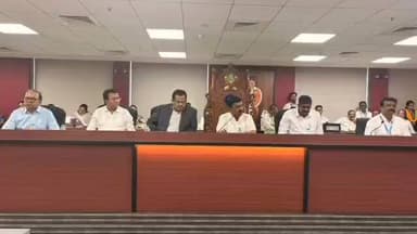 पालघर: वसई विरार शहर महानगरपालिकेची पहिली महासभा महापालिका सभागृह येथे संपन्न