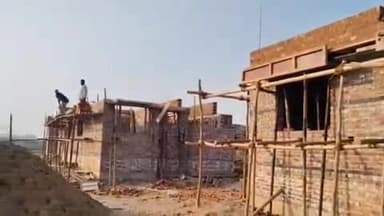 बुढ़ाना: तहसील क्षेत्र के गांव राजपुर छाजपुर में मुख्यमंत्री मॉडल विद्यालय के निर्माण में घटिया सामग्री लगाने का आरोप, किया दौरा