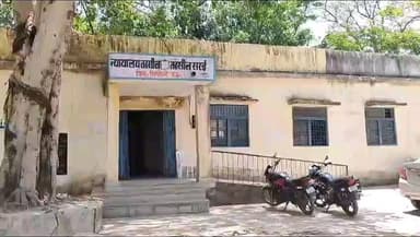 सरई: सिंगरौली: सुहिरा पंचायत में गलत जगह बन रही सड़क का विरोध