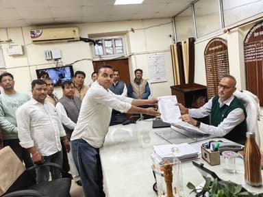 *राजस्थान पंचायती राज एवं माध्यमिक शिक्षक संघ ने मुख्यमंत्री व शिक्षा मंत्री के नाम दिया ज्ञापन*
*कार्यालयों में प्रति...