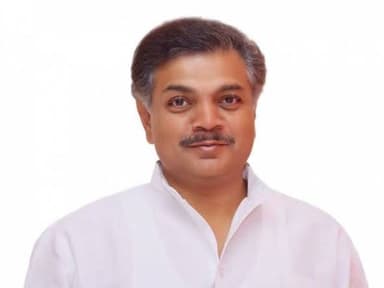 तुळजापूर तीर्थक्षेत्राचा कायापालट: ४३८ कोटींची निविदा जाहीर
स्वप्नपूर्तीच्या दिशेने महत्वपूर्ण पाऊल : आमदार राणाजगजितसि...