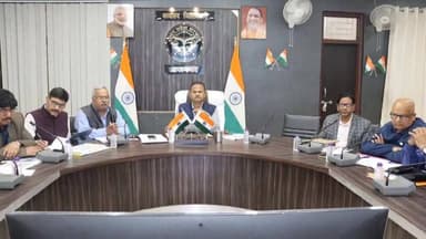 सीएम डैशबोर्ड मैं जनपद का विभाग फिसला, डीएम रविंद्र कुमार ने दिया जल्द सुधारने का अल्टीमेटसूचना विभाग आजमगढ़