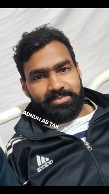 लाडनूँ:-सरकारी #अस्पताल के कार्मिक #भाई गिरधारी का हृदय गति रुकने से #आकस्मिक निधन हो गया,#मात्र 30 #साल की उम्र में इस ...