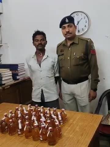 तिल्दा: खरोरा पुलिस ने तीन लोगों को अवैध शराब के साथ किया गिरफ्तार