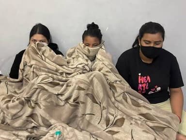 #सेक्स_रैकेट_का_भंडाफोड़..
वाराणसी के लंका थाना क्षेत्र स्थित रेनबो गेस्ट हाउस में एसओजी टीम ने छापेमारी की। होटल में दे...