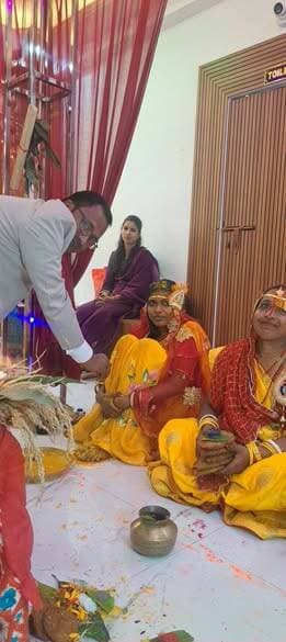 भगनी के शादी में हल्दी के रस्म में भाग लेते हुए