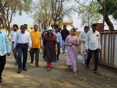 *कलेक्टर ने सेंधवा जनपद के ग्राम जामली, गोई, मेहतगाँव, धावड़ी का किया दौरा*
बड़वानी 20 फरवरी 2026/कलेक्टर श्रीमती जयति स...