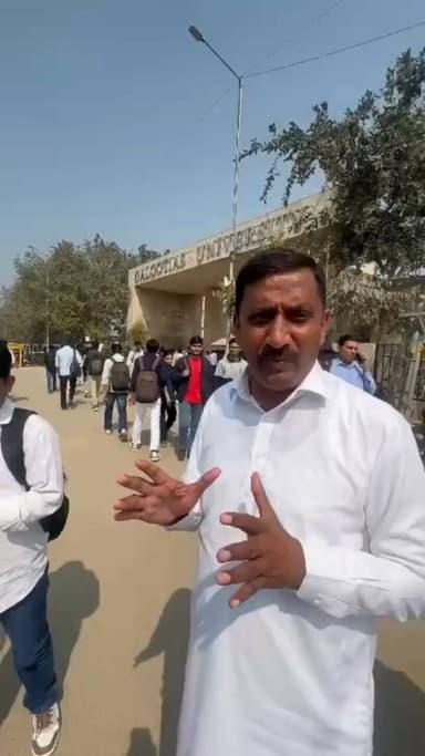 किसान एकता संघ के राष्ट्रीय अध्यक्ष सोरन प्रधान जी का ये वीडियो जमकर हो रहा है वायरल
#galgotiasuniversity #greaternoid...