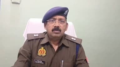 ललितपुर: सदर कोतवाली क्षेत्रांतर्गत शहजाद नदी में एक युवक का शव मिलने की जानकारी अपर पुलिस अधीक्षक ललितपुर ने दी