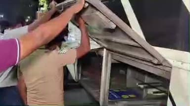 கடலூர்: மஞ்சக்குப்பம் ஆல் பேட்டையில் ஆம்னி பேருந்தில் மது பாட்டில்கள் பறிமுதல், டிரைவர் கைது