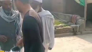 छिबरामऊ: बदायूं: जनपद में रोड-रेज की एक खौफना वारदात सामने आई है।
स्कूटी को साइड न देने के मामूली विवाद में एक दबंग युवक ने दूस