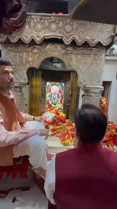मध्यप्रदेश सरकार के डिप्टी सीएम राजेंद्र शुक्ल ने मैहर में मां शारदा के दर्शन कर हवन और पूजा अर्चना की#मैहर#सतना#मप्र