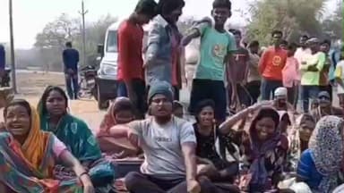 ନୀଳଗିରି: ମାଟିଆଳି ଅଯୋଧ୍ୟା ରାସ୍ତା ଅବୋରୋଧ କଲେ ଗ୍ରାମବାସୀ
ନୀଳଗିରି ବ୍ଲକ୍ ଅଧିନ ଭଉଁରିଆବାଡ ପଞ୍ଚାୟତ ତେନ୍ତୁଳାପଡ଼ା ଗାଁ ର ଦୀର୍ଘ ଦିନର ସମସ୍ୟା