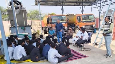 छात्र छात्राओं ने जानी एफएसटीपी की कार्य प्रणाली एवं तकनीकी जानकारी।
स्कूल के बच्चो ने किया फीकल स्लज ट्रीटमेंट प्लांट...