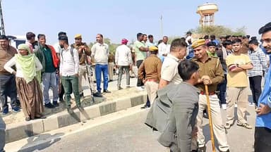 ब्रेकिंग न्यूज : देवकरण माली कार की टक्कर से बाइक सव...