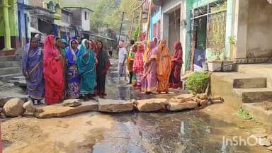 କବିସୂର୍ଯ୍ୟନଗର ବ୍ଲକ ବୋରସିଂ ଗ୍ରାମପଞ୍ଚାୟତ ବଡ଼ ଚଡିଆପଡା ଗ୍ରାମରେ ଡ୍ରେନେଜ ସମସ୍ୟା କୁ ନେଇ ଗ୍ରାମ ବାସୀଙ୍କ ରାସ୍ତା ରୋକ ସହ ପ୍ରତିବାଦ