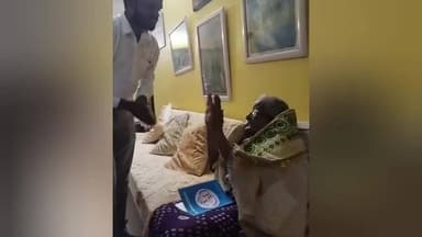 ଛତ୍ରପୁର: ବରିଷ୍ଠ ନାଗରିକ ସପ୍ତାହ ପାଳନ ଅବସରରେ ବ୍ରହ୍ମପୁର ଠାରେ ଶତାୟୁ ଡାକ୍ତର କେ ଲକ୍ଷ୍ମୀବାଇଙ୍କୁ ଜିଲ୍ଲା ପ୍ରଶାସନ ପକ୍ଷରୁ ସମ୍ବର୍ଦ୍ଧନା