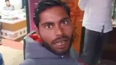 बहरी: सीधी जिले में फर्जी ट्रांजैक्शन करते हुए एक ग्रामीण ने एक व्यक्ति को पकड़ा