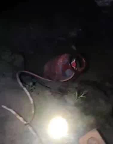 मांझी: ज्ञानी छपरा में अवैध शराब भट्टियों पर छापेमारी, 1000 लीटर अर्धनिर्मित शराब नष्ट