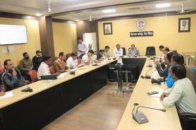 मतदाता सूची का अंतिम प्रकाशन
..
राष्ट्रीय मान्यता प्राप्त राजनैतिक दलो की बैठक सम्पन्न
..
निर्वाचन आयोग द्वारा जारी क...